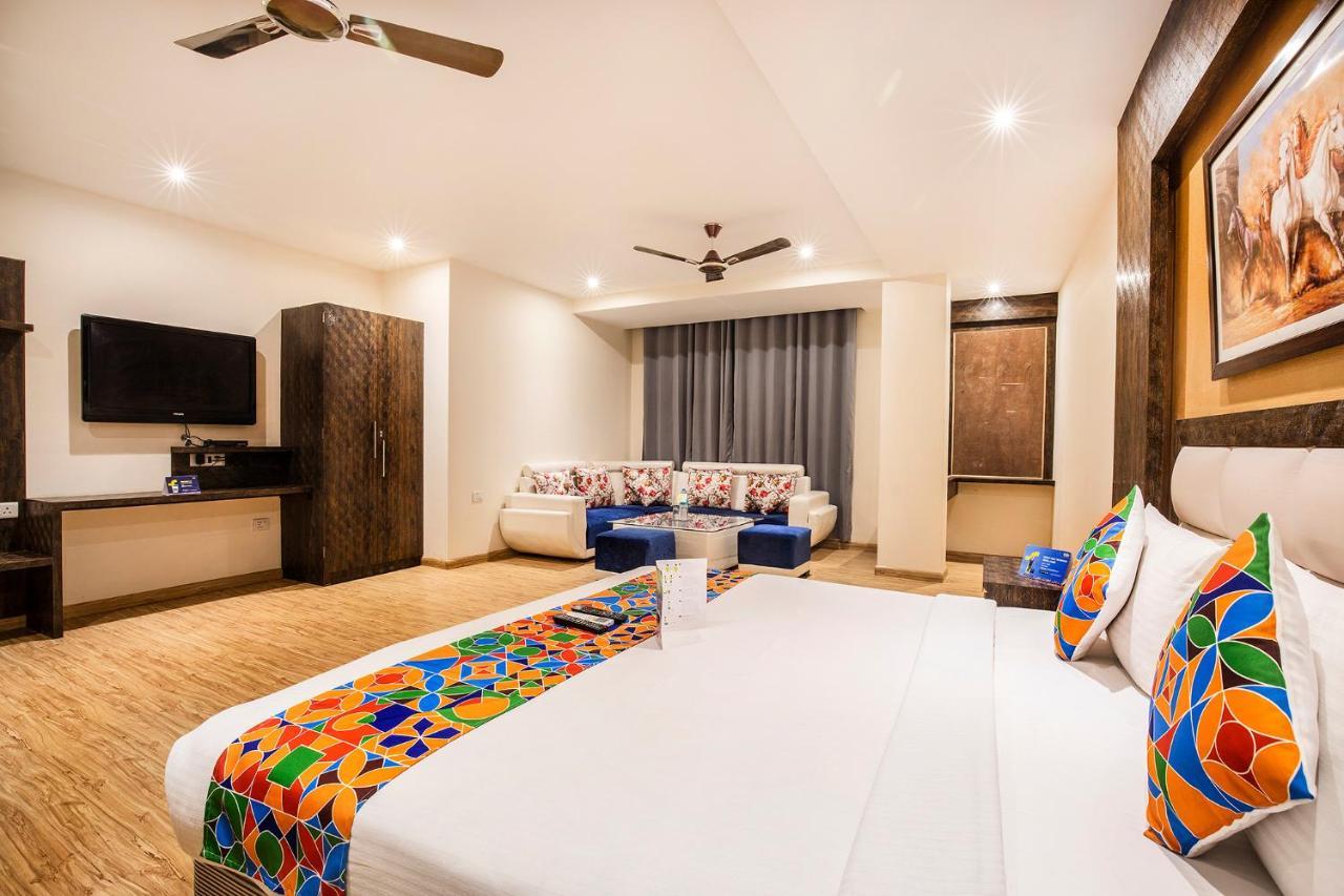 Fabhotel Shoba Estate Delhi Airport Yeni Delhi Dış mekan fotoğraf