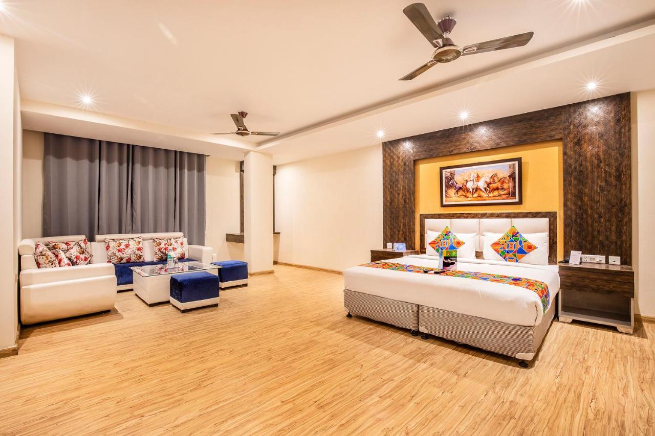 Fabhotel Shoba Estate Delhi Airport Yeni Delhi Dış mekan fotoğraf